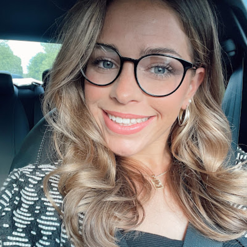 Meet your Posher, Katelyn